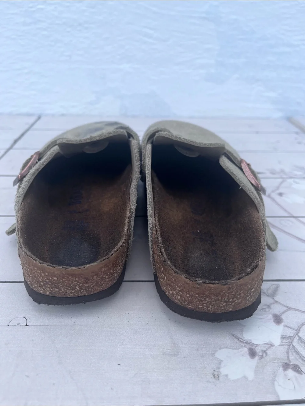 Birkenstock Kids Suede Clogs in Light Gray with Buckle